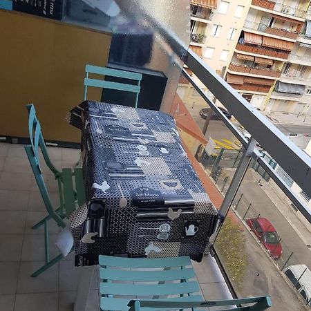 Studio 3 Personnes Proche Tram Et Bus Apartment Ница Екстериор снимка